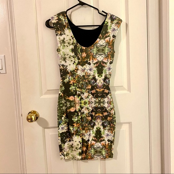 Vero Moda Floral Dress - Picture 2 of 2